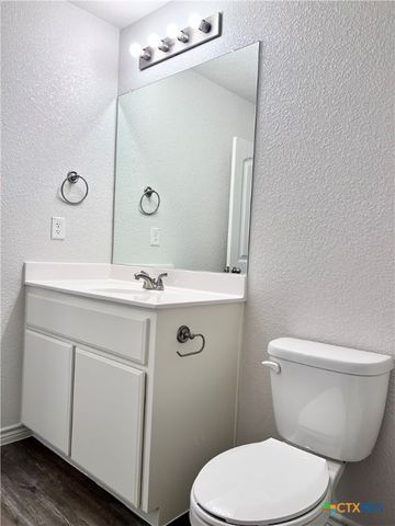 222 Dolphin Drive, Temple, TX 76501