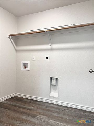 222 Dolphin Drive, Temple, TX 76501