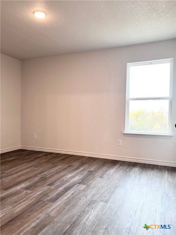 222 Dolphin Drive, Temple, TX 76501