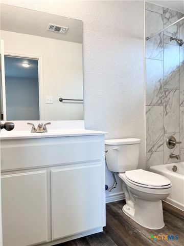 222 Dolphin Drive, Temple, TX 76501