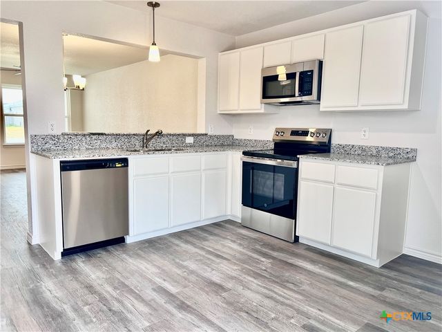 222 Dolphin Drive, Temple, TX 76501