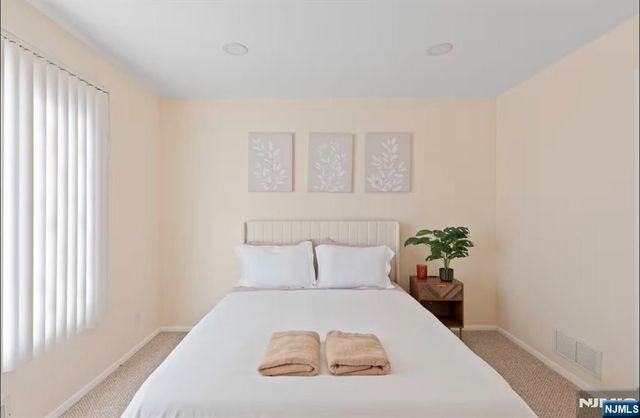 700 9th Street, Carlstadt, NJ 07072