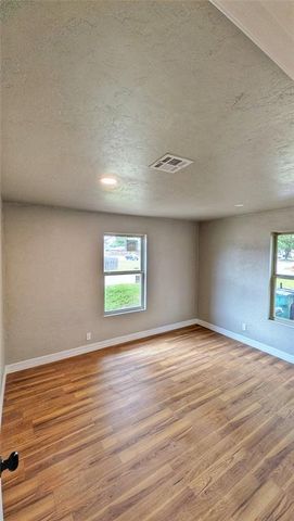 5515 S Rockwood Avenue, Oklahoma City, OK 73119