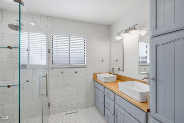851 NE 10th Street, Grants Pass, OR 97526