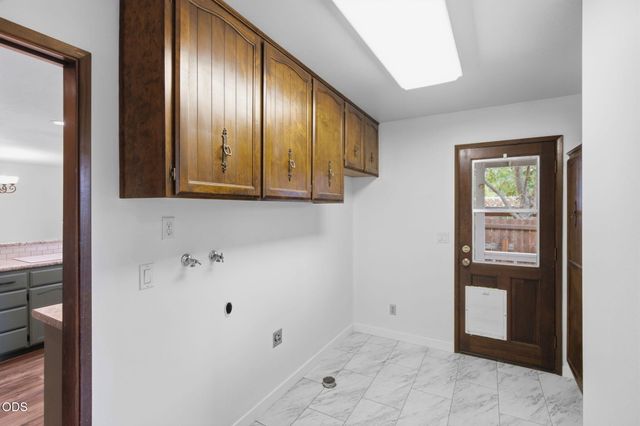 851 NE 10th Street, Grants Pass, OR 97526