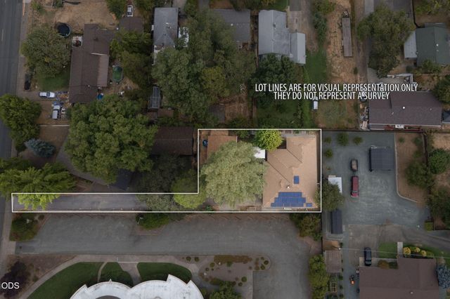 851 NE 10th Street, Grants Pass, OR 97526