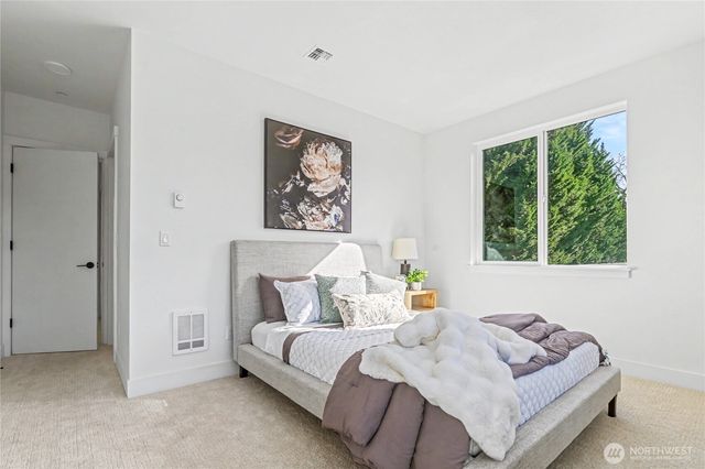 516 13th Avenue SE, Olympia, WA 98501