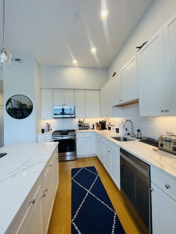 385 Pleasant St 18, Watertown, MA 02472