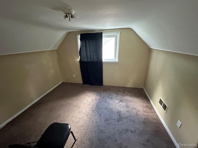 15808 Norborne Avenue, Redford, MI 48239