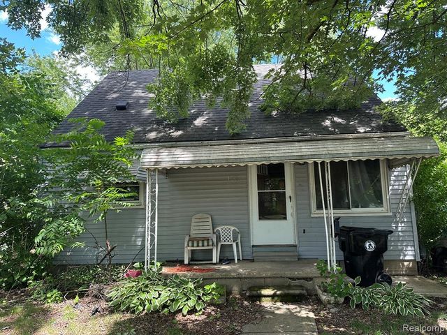 15808 Norborne Avenue, Redford, MI 48239