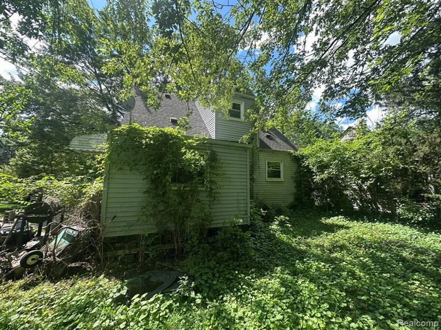 15808 Norborne Avenue, Redford, MI 48239