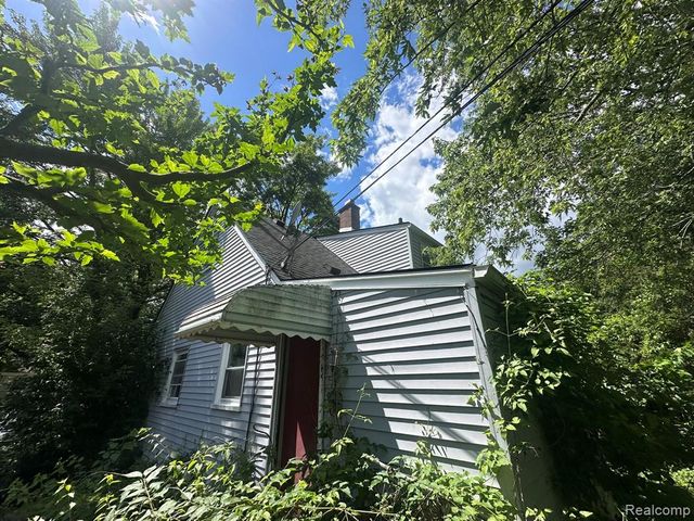 15808 Norborne Avenue, Redford, MI 48239