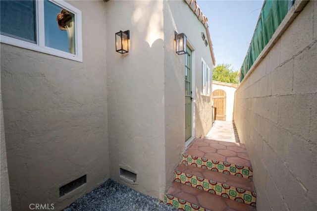 2391 Fashion Ave, Long Beach, CA 90810