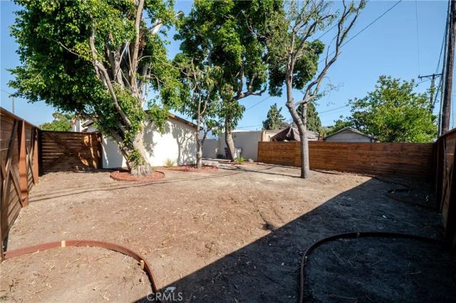 2391 Fashion Ave, Long Beach, CA 90810