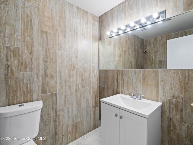 905 Lisa Drive, Titusville, FL 32780