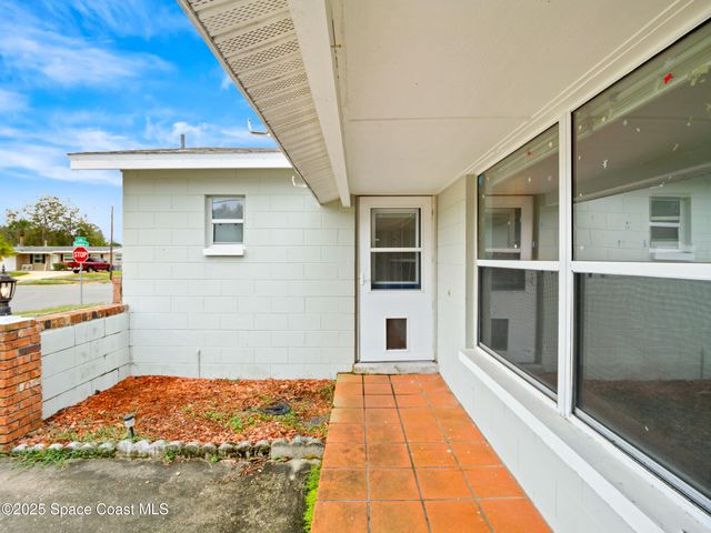 905 Lisa Drive, Titusville, FL 32780