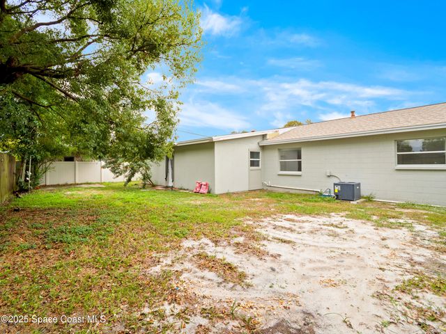 905 Lisa Drive, Titusville, FL 32780
