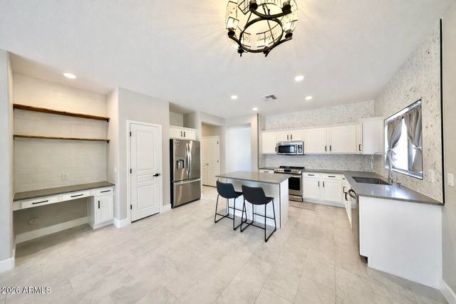 2093 E LA COSTA Drive, Chandler, AZ 85249