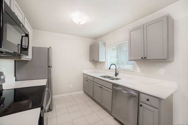 10506 Bounty Dr, San Antonio, TX 78245