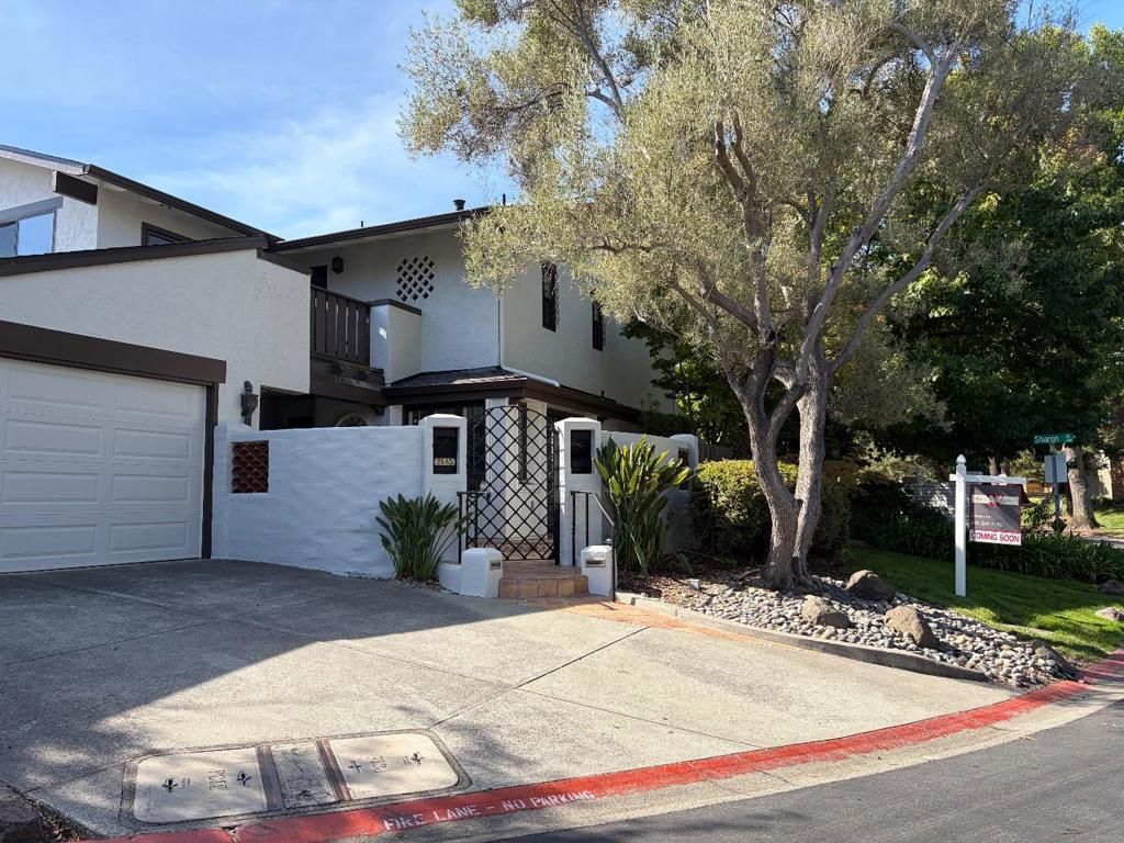 2485 Sharon Oaks Drive, Menlo Park, CA 94025