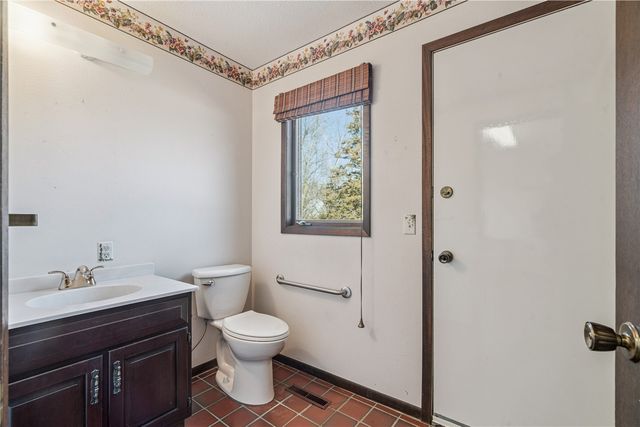 1612 Polk Avenue NE, Solon, IA 52333