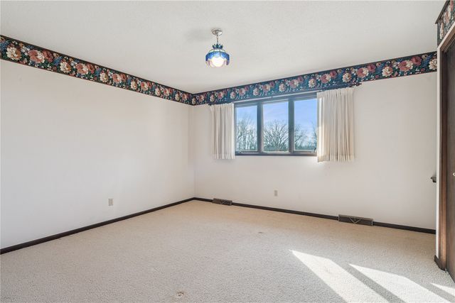 1612 Polk Avenue NE, Solon, IA 52333