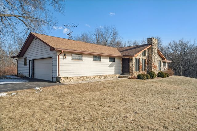 1612 Polk Avenue NE, Solon, IA 52333