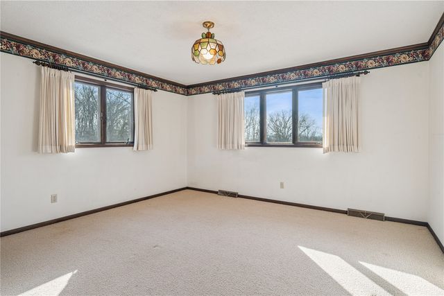 1612 Polk Avenue NE, Solon, IA 52333