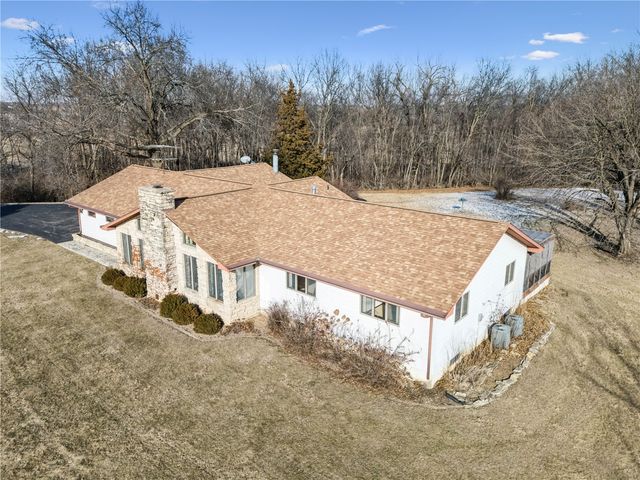 1612 Polk Avenue NE, Solon, IA 52333