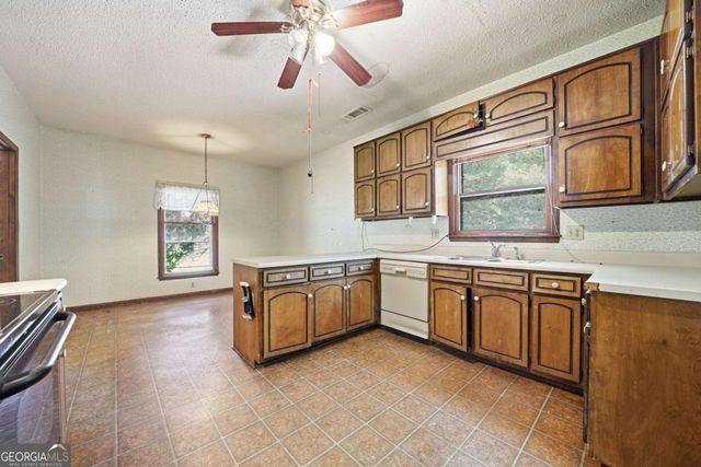 105 Swanson Ridge, Peachtree City, GA 30269