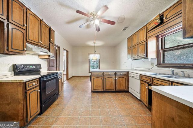 105 Swanson Ridge, Peachtree City, GA 30269