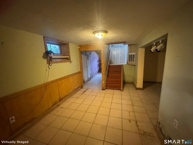 38 Ledyard Avenue, Bloomfield, CT 06002