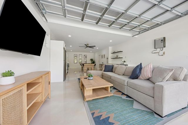 125 NW 3rd Avenue, Delray Beach, FL 33444