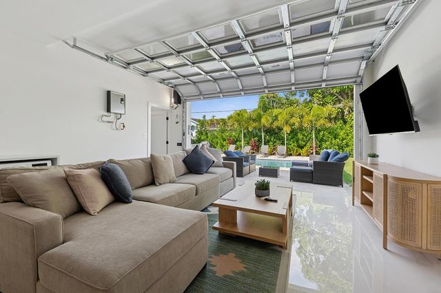 125 NW 3rd Avenue, Delray Beach, FL 33444