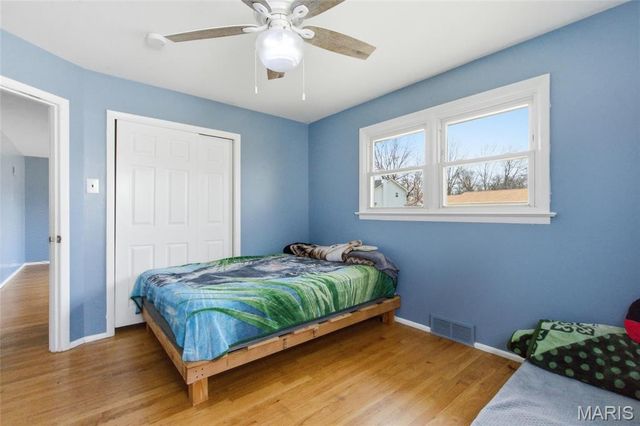 3917 Crosby Drive, St Louis, MO 63123