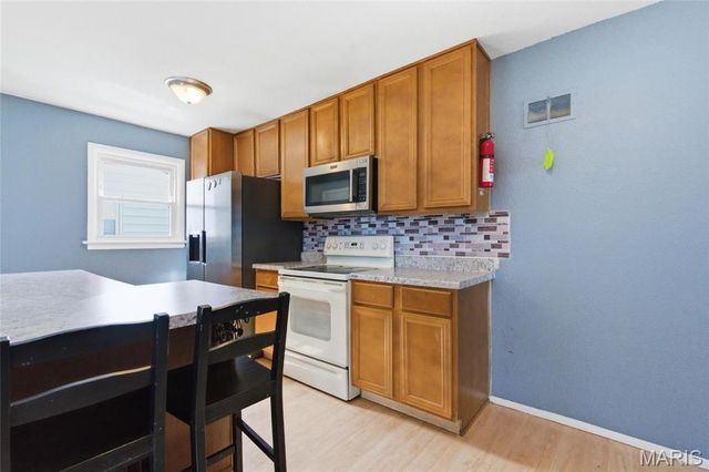 3917 Crosby Drive, St Louis, MO 63123