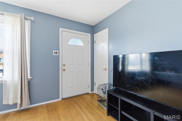 3917 Crosby Drive, St Louis, MO 63123