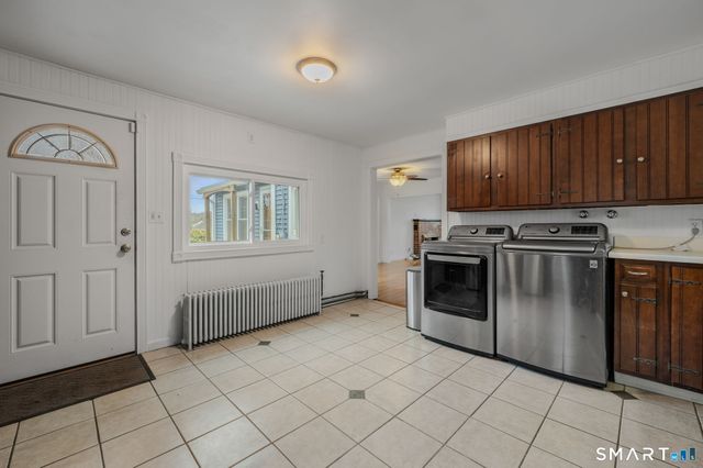 24 North Main Street, East Hampton, CT 06424