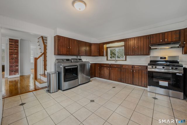 24 North Main Street, East Hampton, CT 06424