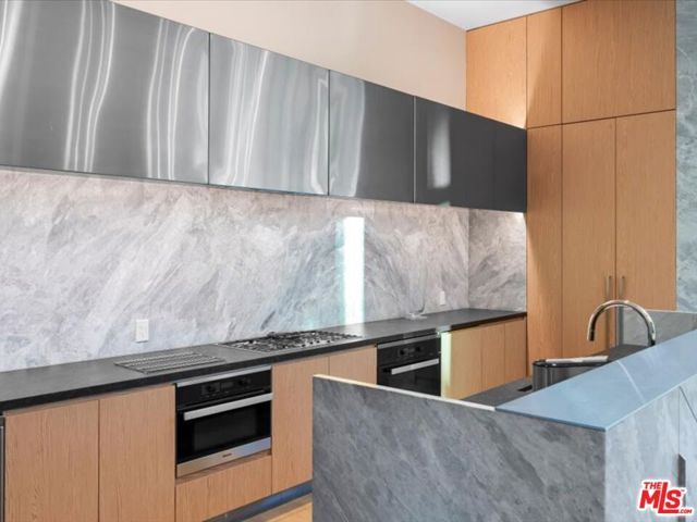 877 Francisco Street 2811, Los Angeles, CA 90017