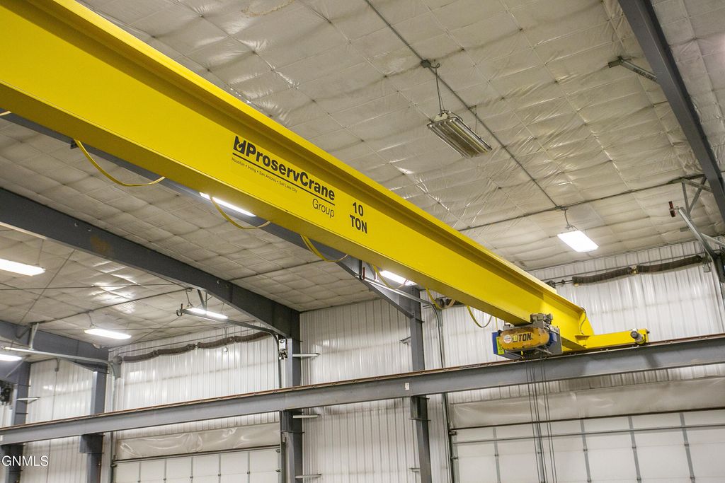 860 35th Avenue E, Dickinson, ND 58601 photo 30