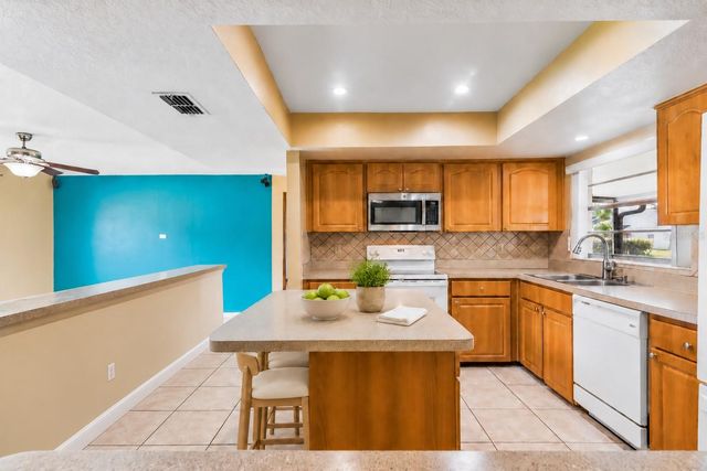 2402 WOODWAY DRIVE, Orlando, FL 32837