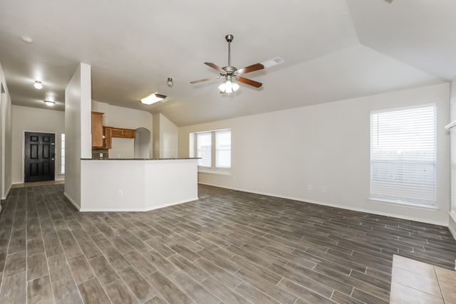 2926 Cowboy Drive, Dallas, TX 75237