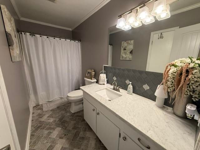 204 Richard Dr, Houma, LA 70364