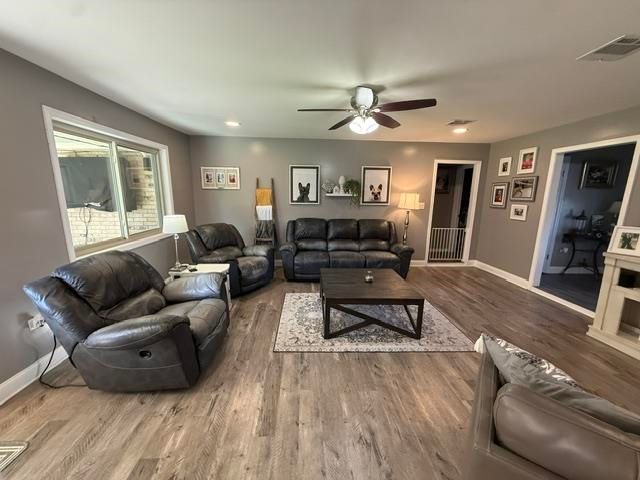 204 Richard Dr, Houma, LA 70364