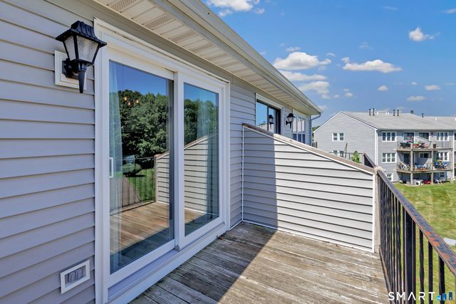 53 Carriage Drive 53, Milford, CT 06460