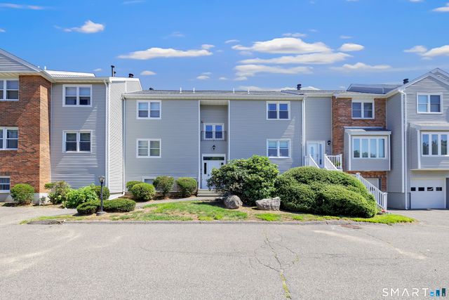 53 Carriage Drive 53, Milford, CT 06460