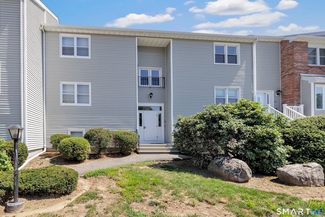 53 Carriage Drive 53, Milford, CT 06460
