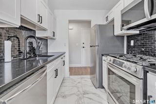 53 Carriage Drive 53, Milford, CT 06460