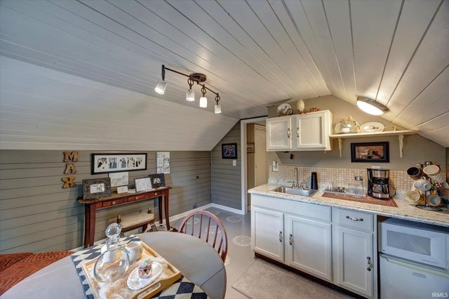 3615 E Post Road, Bloomington, IN 47408